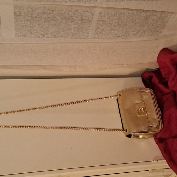 Michael Kors Collection Edition Gold Metallic Crossbody/ Shoulder Purse - Picture 3 of 16